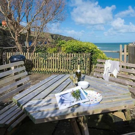 Scuppers, Port Isaac Bay Holidays Luaran gambar
